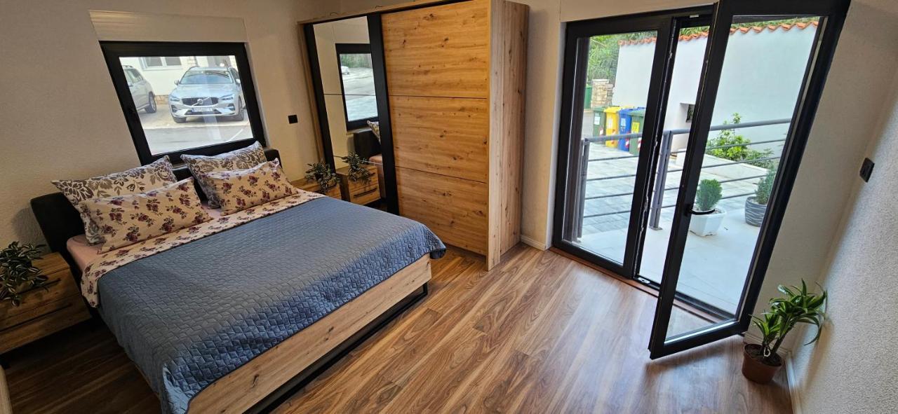 Betty Apartments Borik - Whole Ground Floor Rovinj Exterior foto