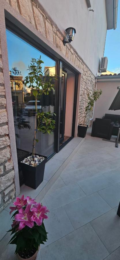 Betty Apartments Borik - Whole Ground Floor Rovinj Exterior foto
